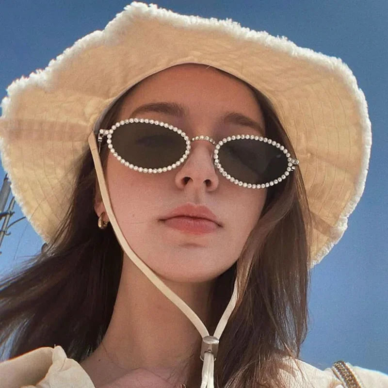 Rhinestone Oval Frame Sunglasses