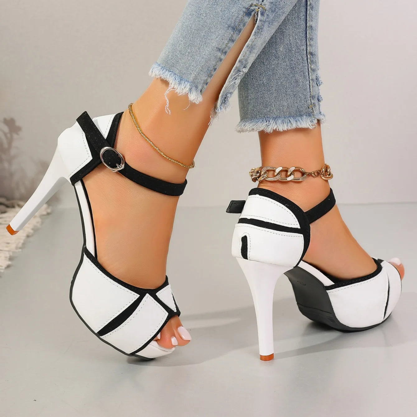 Colorblock Peep Toe Platform Pumps