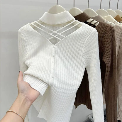 Collarbone Slim Fit Semi-turtleneck Knitted Top