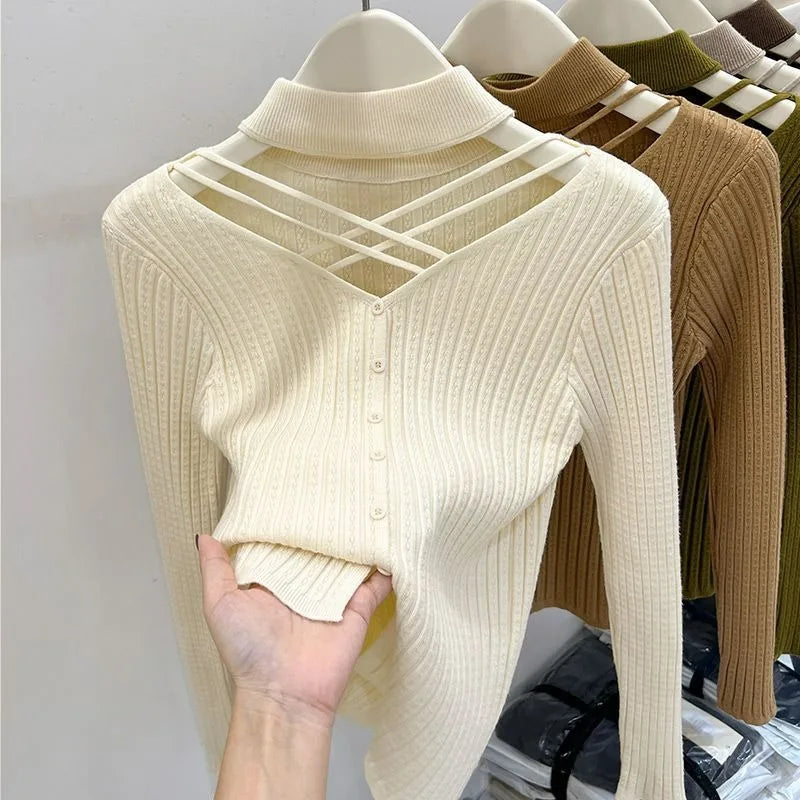 Collarbone Slim Fit Semi-turtleneck Knitted Top